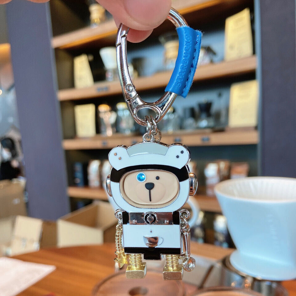 NEW Starbucks Cute Robot Astronaut Metal Key Chain Toy Car Bag Ornament Keychain