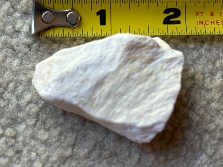Talc rock stone mineral (Death Valley, California)(27g)