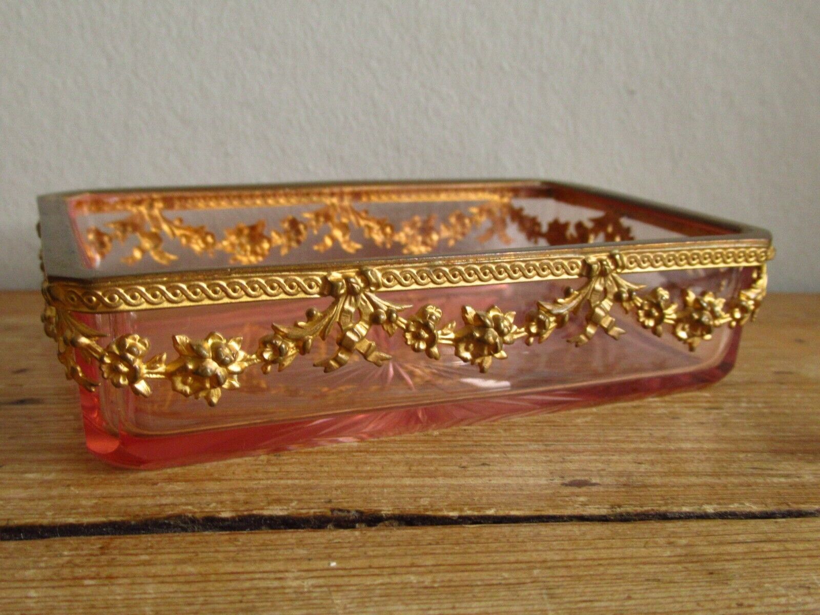 ANTIQUE FRENCH PRETTY PINK GLASS VANITY TRINKET DISH WITH ORMOLU SWAGS