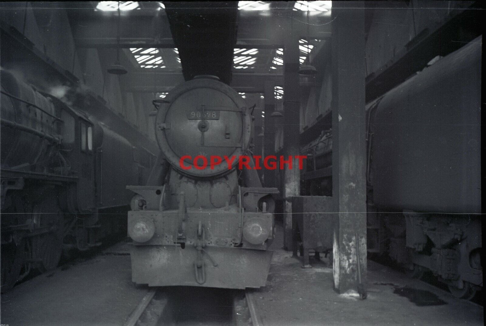 2216 B/W Steam Railway Photograph - 90678 - Wakefield