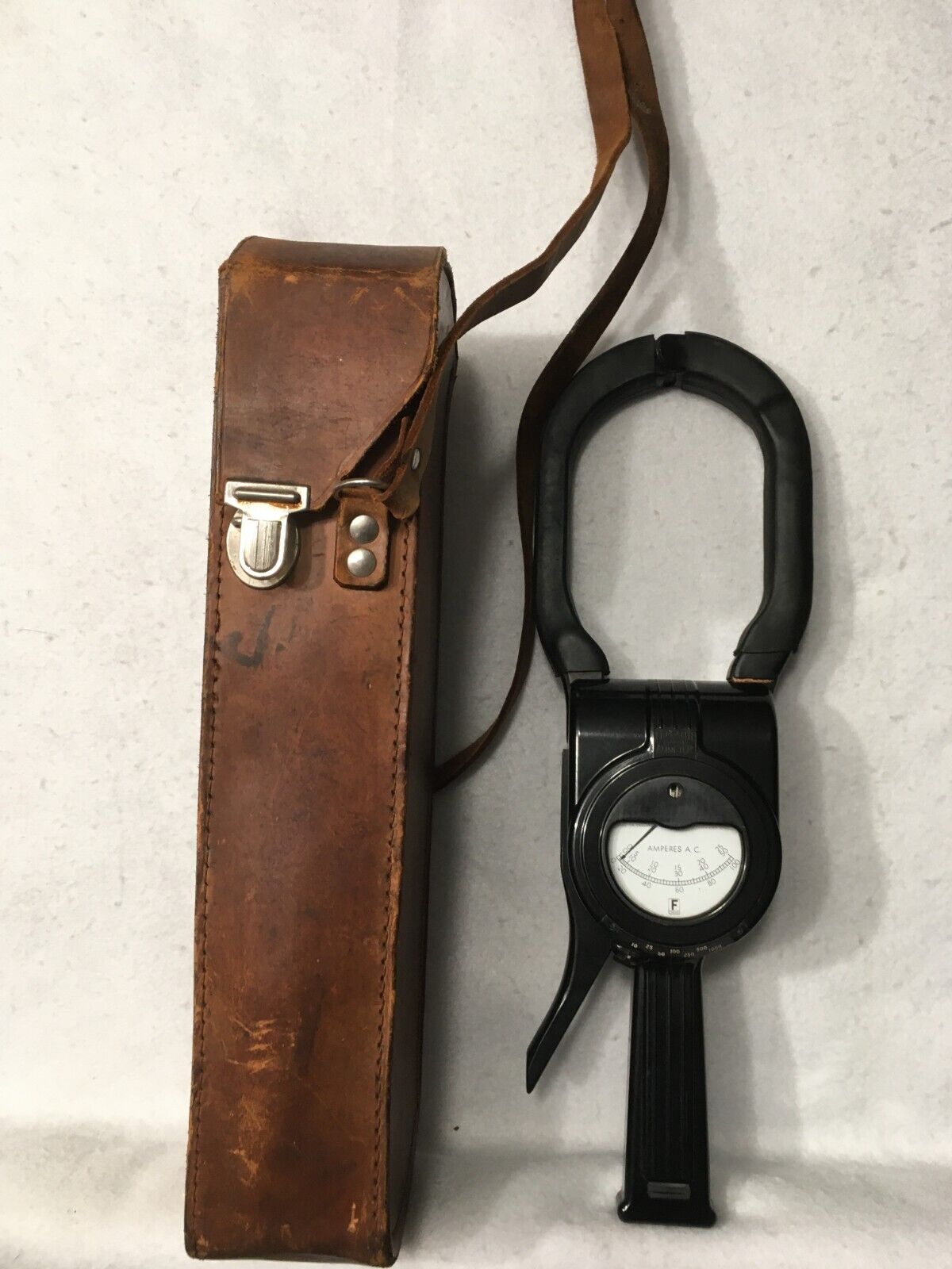 Vintage  Amperes clip on Instrument Ferranti Made in England  ammeter