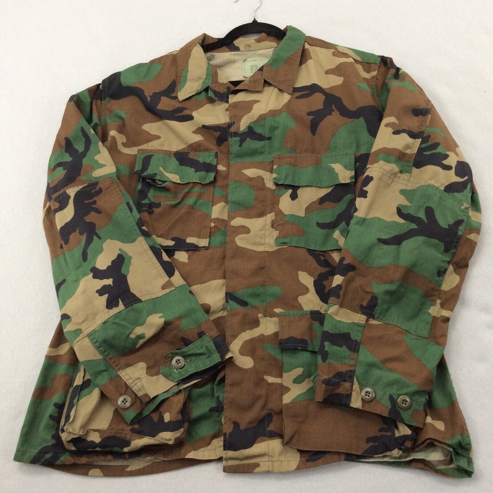 Military Warm Weather Combat Jacket Mens Large Woodland Camo Button Heavy Cotton