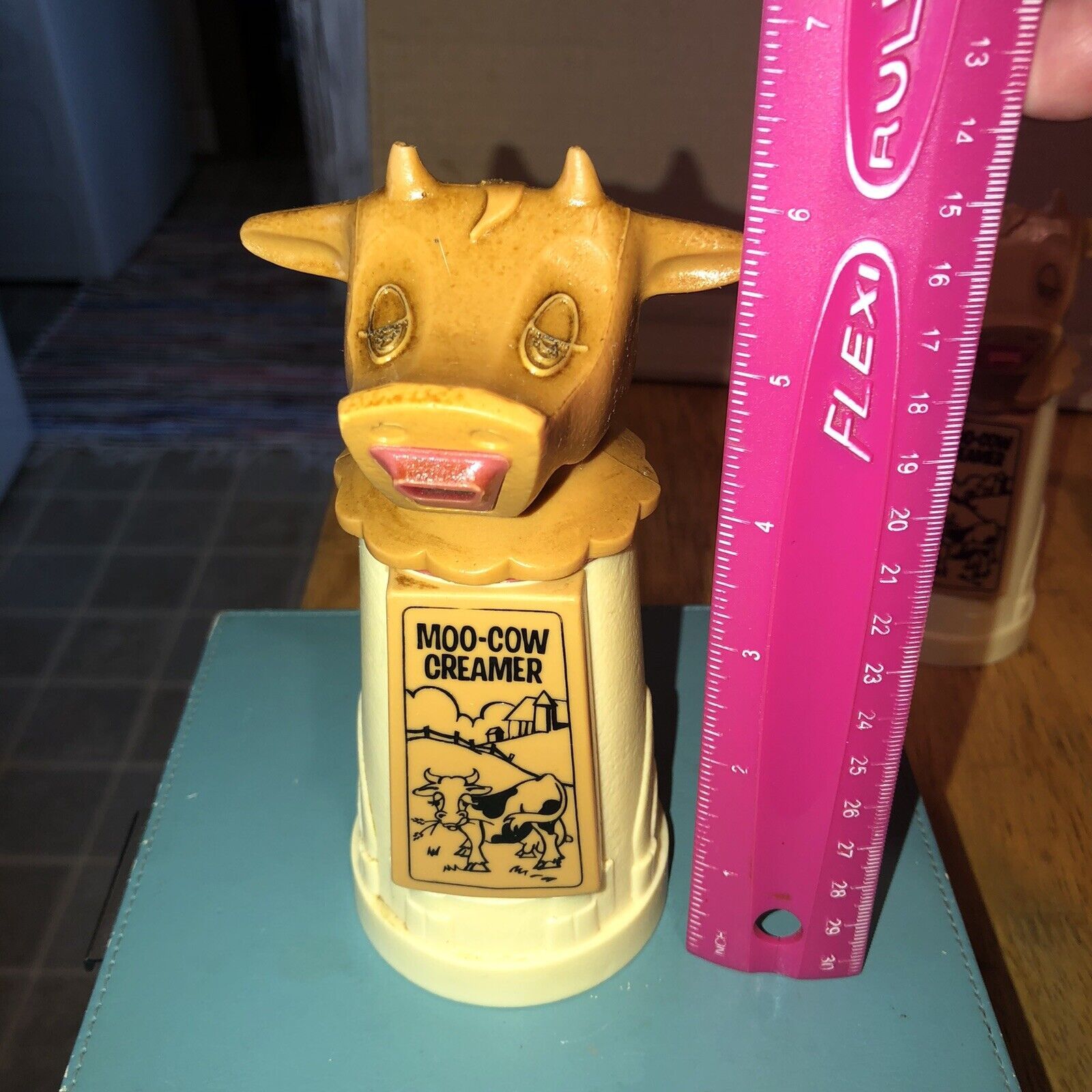 VTG USA Whirley Cow Creamer Daisies ￼#2 Fun
