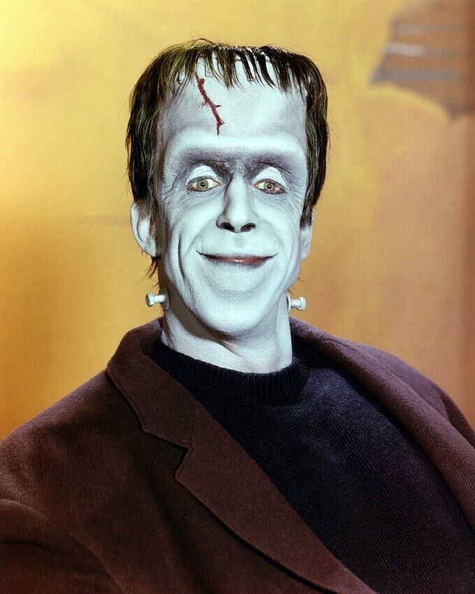 Fred Gwynne The Munsters Rare 24x36 inch Poster