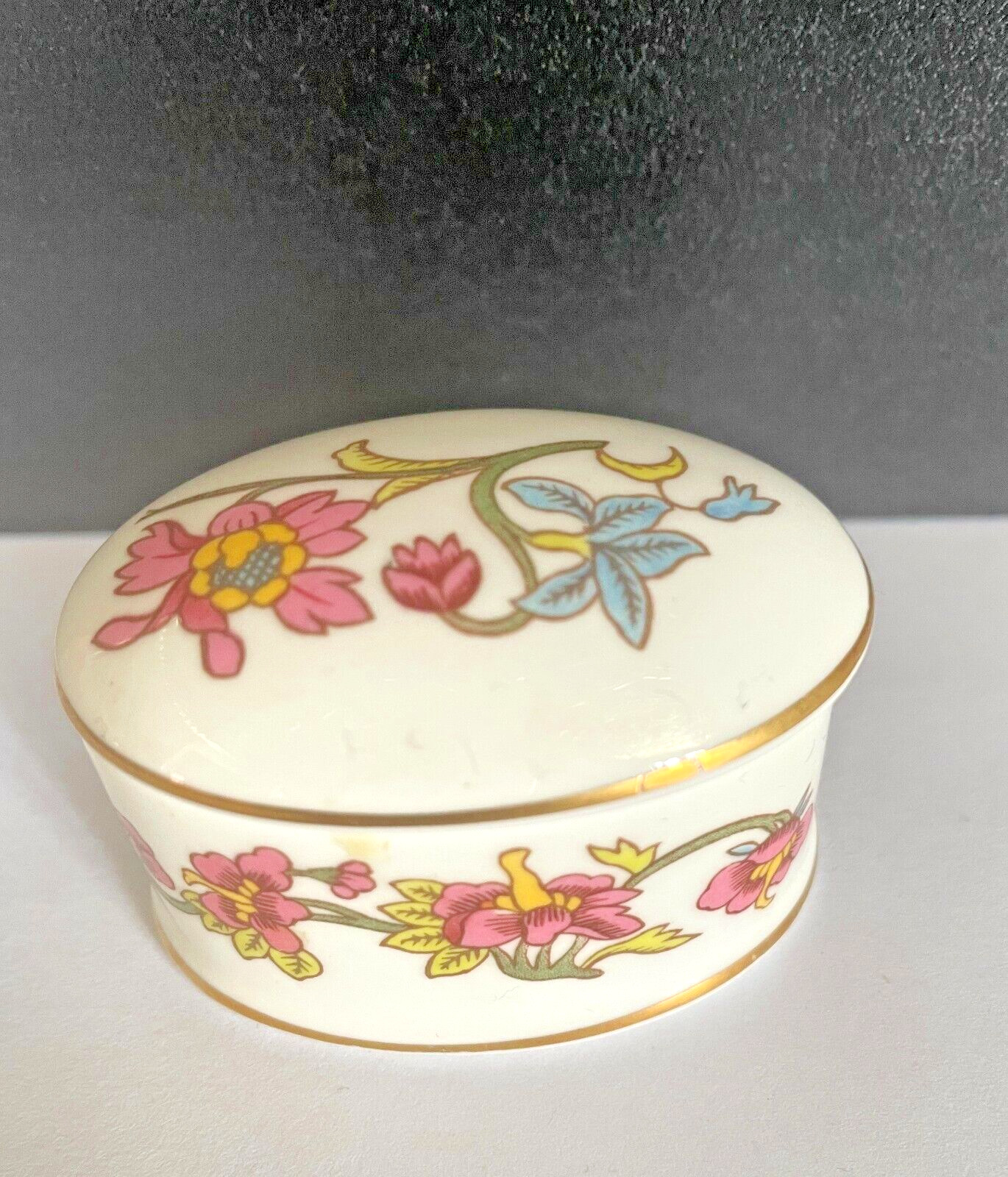 Vintage - Handmade Floral Trinket Jewelry Box Bone China Aristocrat - England