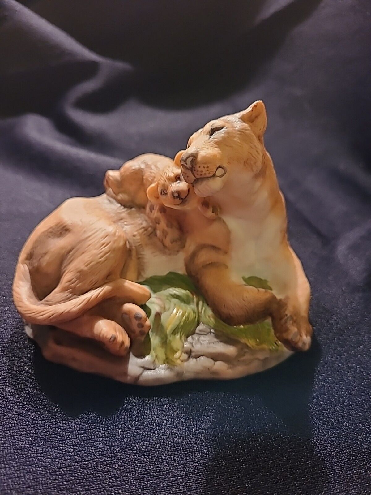 ASIATIC LION. Franklin Mint Endangered Mother and Baby Animals, 1989,