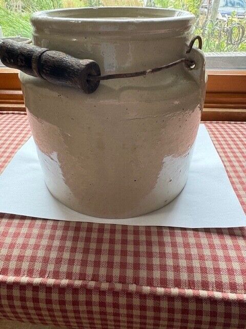 Vintage RED WING Stoneware  Stamped Bottom Crock One Gallon With Handle No Lid