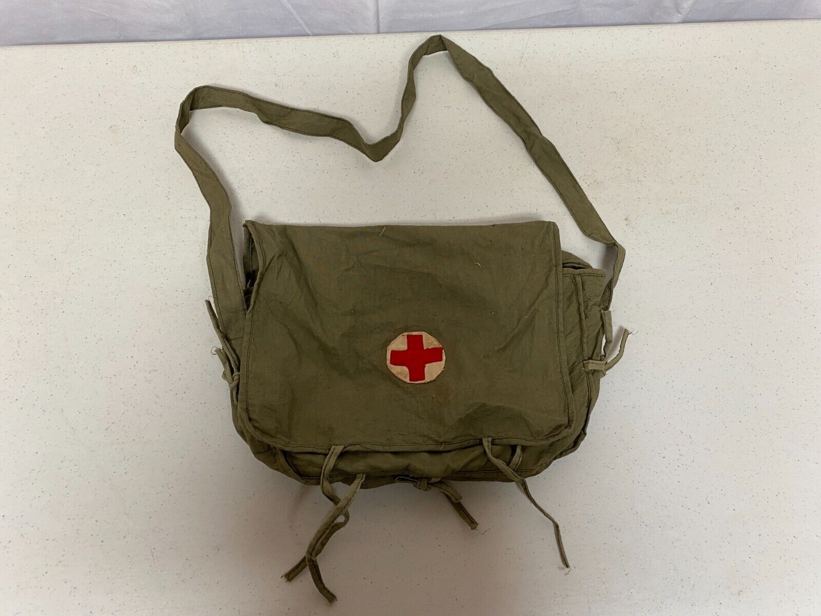 b4728 Original Vietnam North Vietnamese Viet Cong Medical Bag W7A
