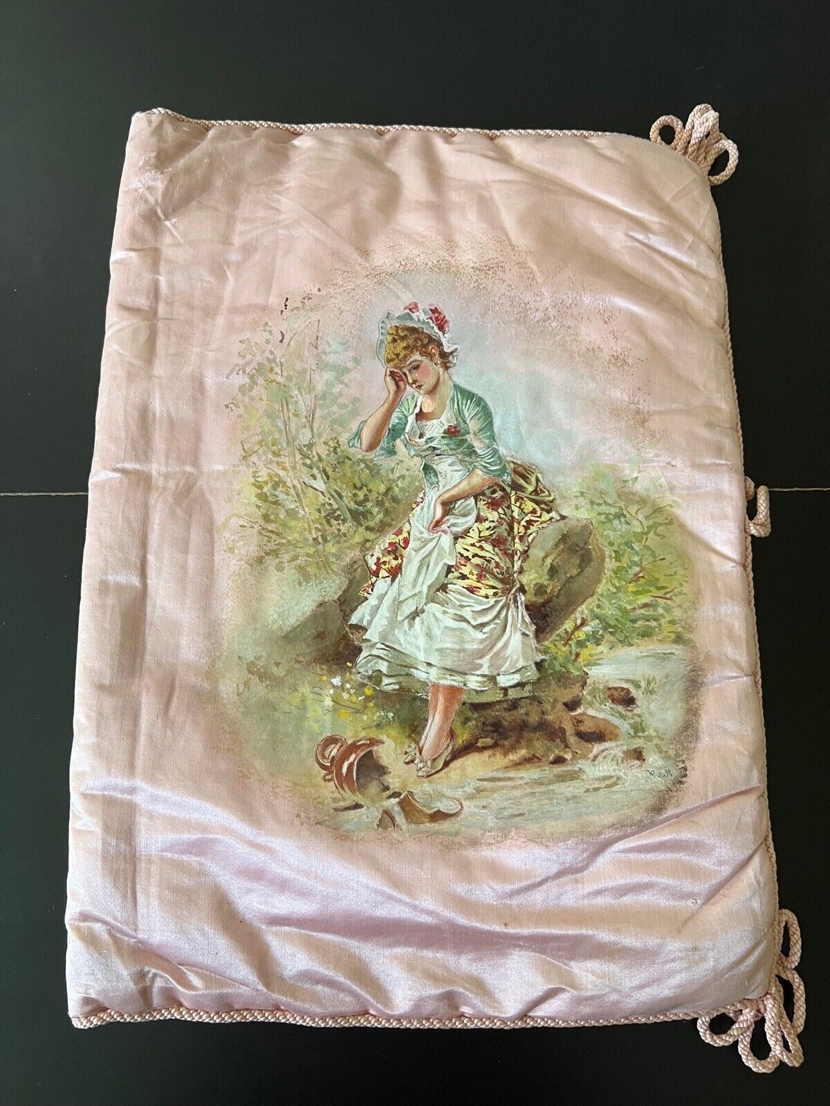 CIRCA 1890-1900’s, LOVELY FINE HAND PAINTED FIGURAL SILK CASE