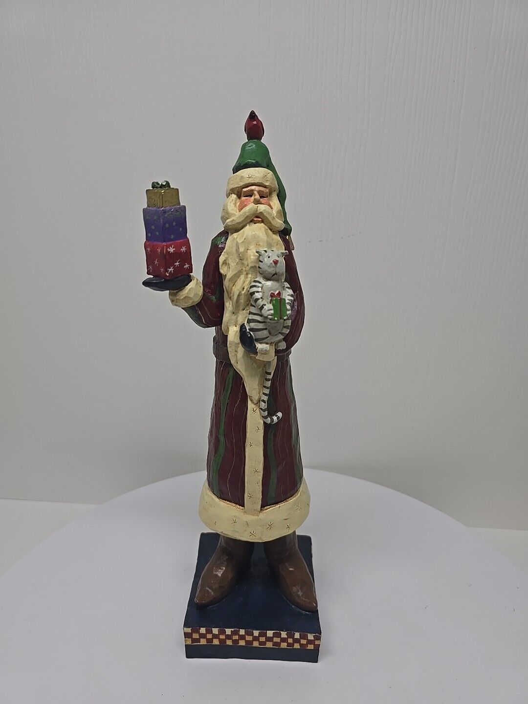 Santa Claus With Cat Figurine D15
