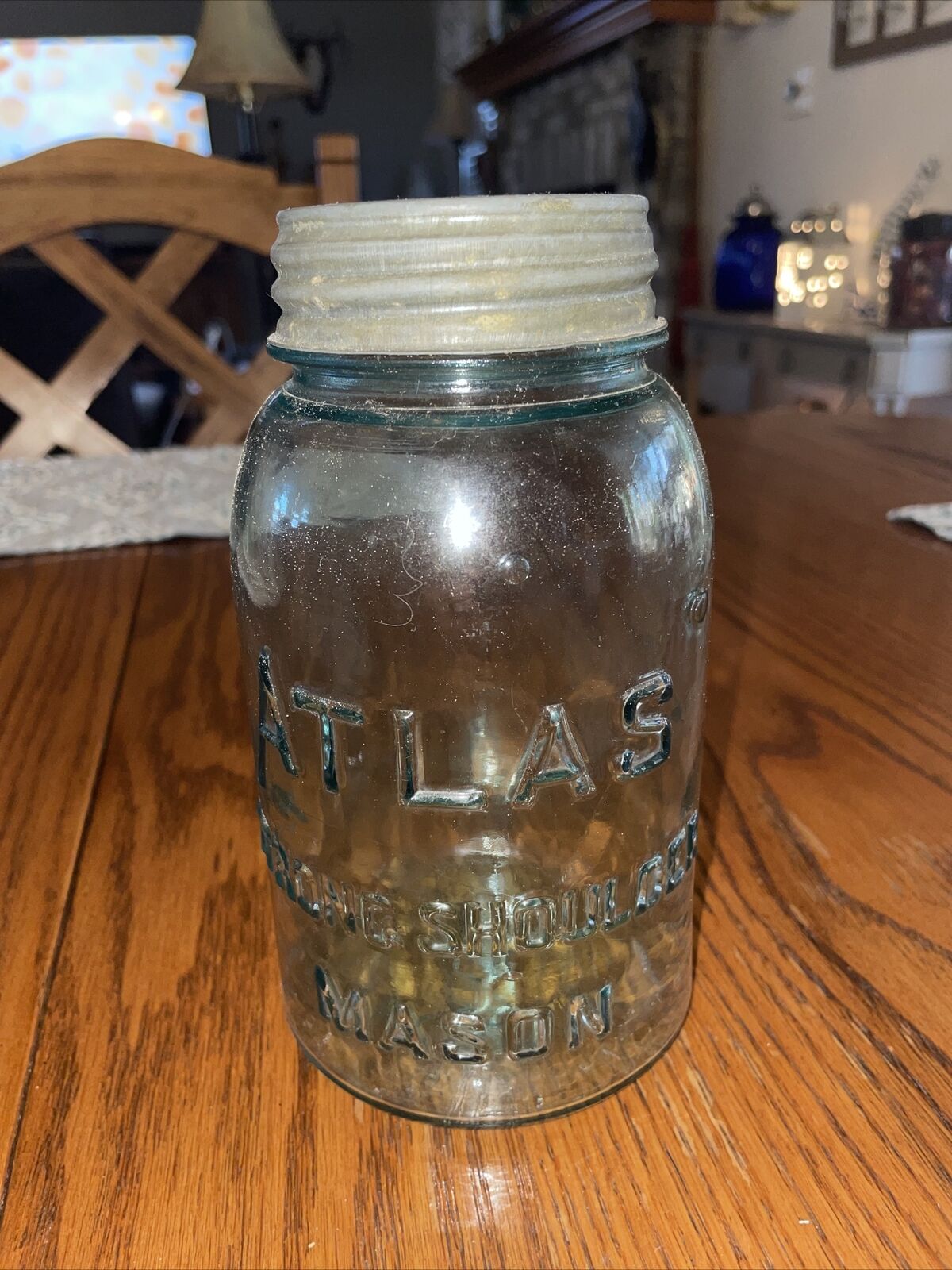 Vintage Atlas Strong Shoulder Mason Jar Atlas zinc lid quart size