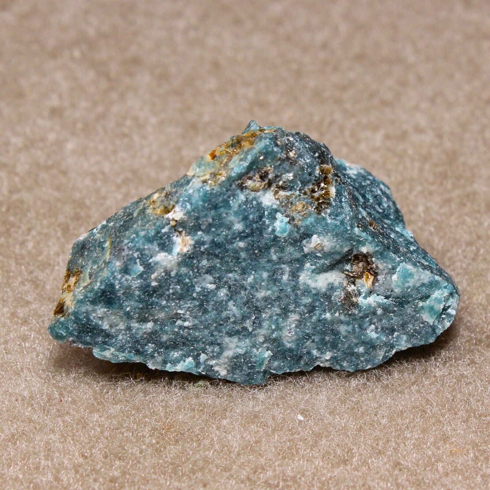 SERENDIBITE... A RARE MINERAL FROM WARREN CO. N.Y. #4333