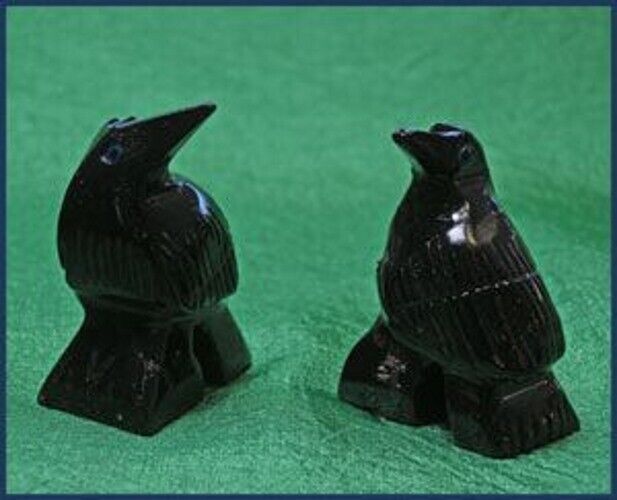 ONE (1) Peruvian Black Onyx Raven Carving Figurine Small H 1\