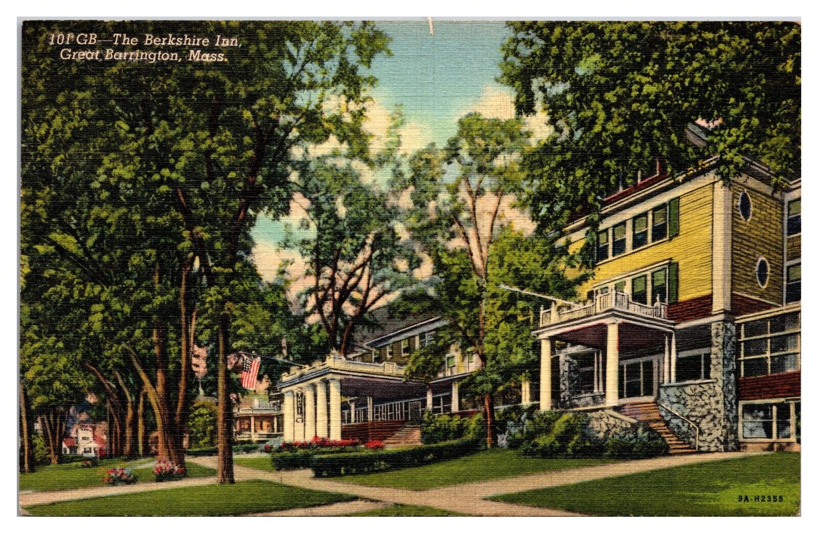 VTG The Berkshire Inn, Great Barrington, MA Postcard