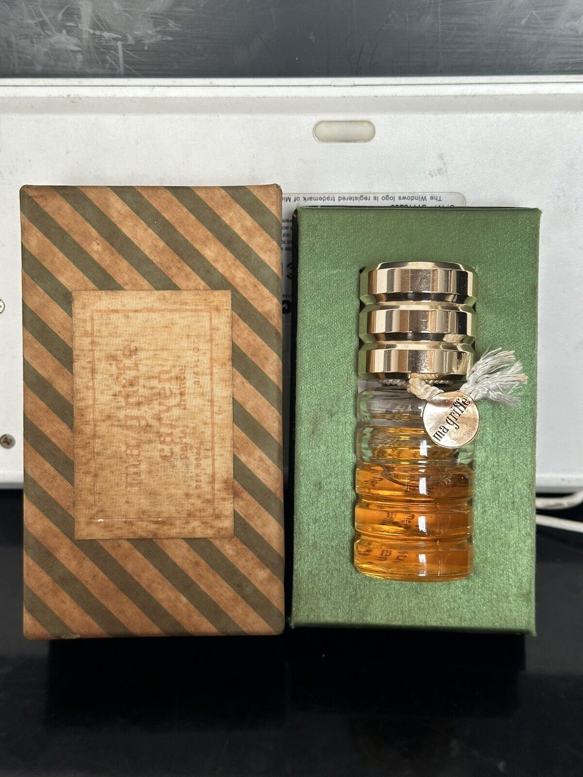 VINTAGE MA GRIFFEN CARVEN PERFUM W/BOX FRANCE MADE