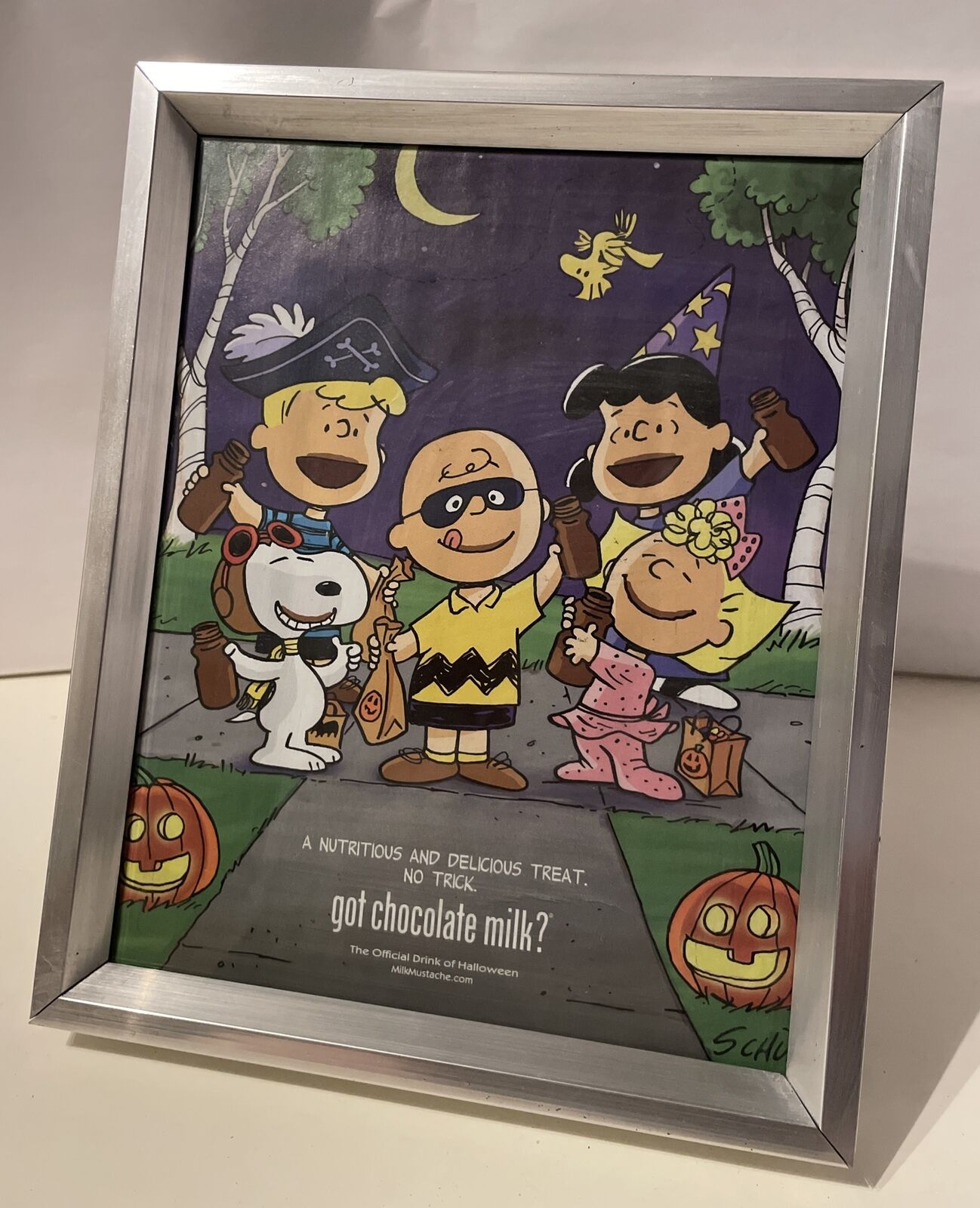 CHARLIE BROWN GREAT PUMPKIN Halloween Framed Picture “got chocolate milk” Ad