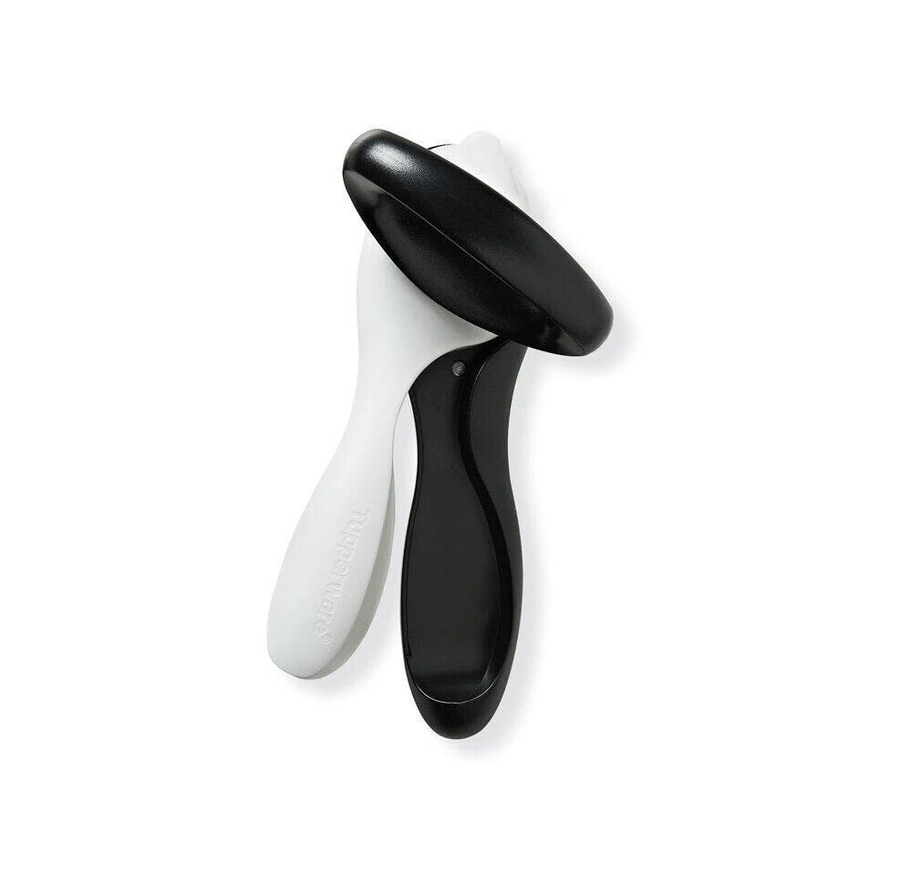 Tupperware Can Opener Black & White-NEW-SHIPPING INCLUDED