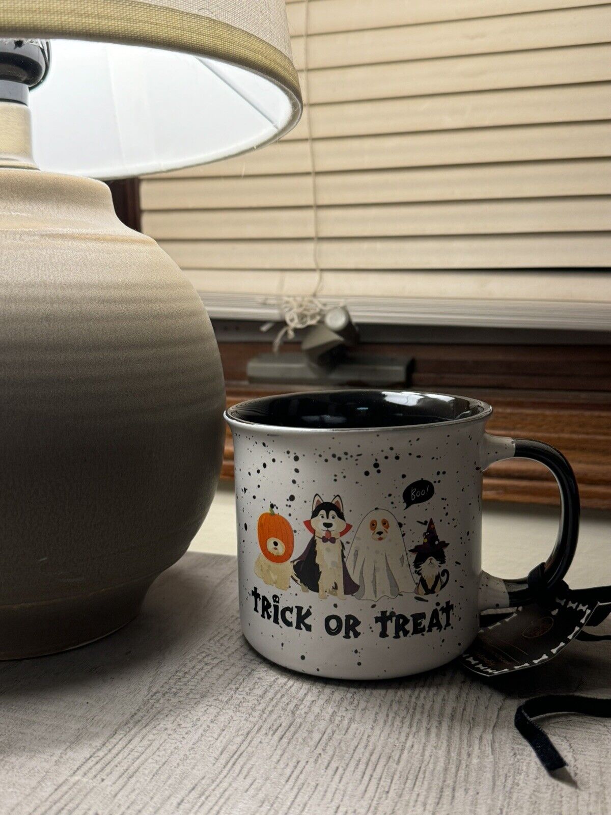 Winifred & Lily “Trick Or Treat Animals” Coffee Cup/Mug L@@K