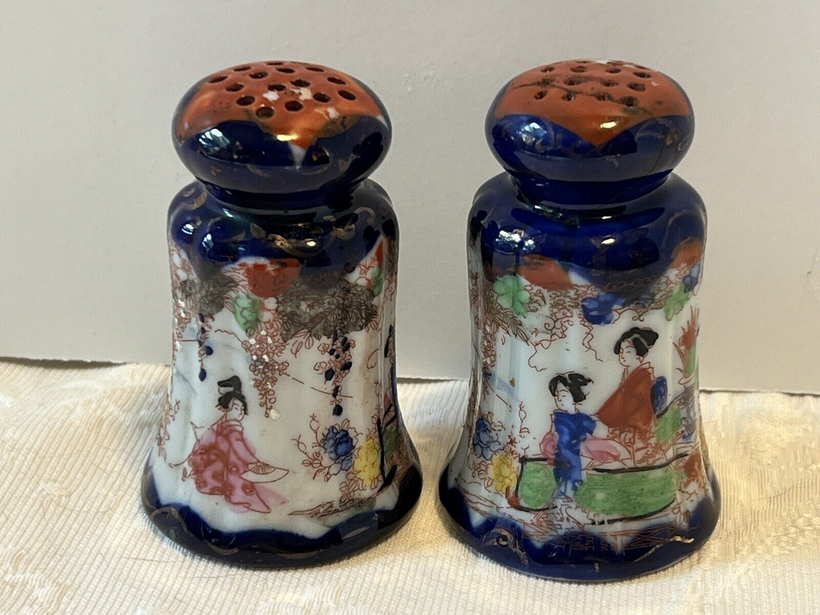 Vintage Handpainted Japan Chinese Oriental Cobalt Blue Flow Salt Pepper Shakers