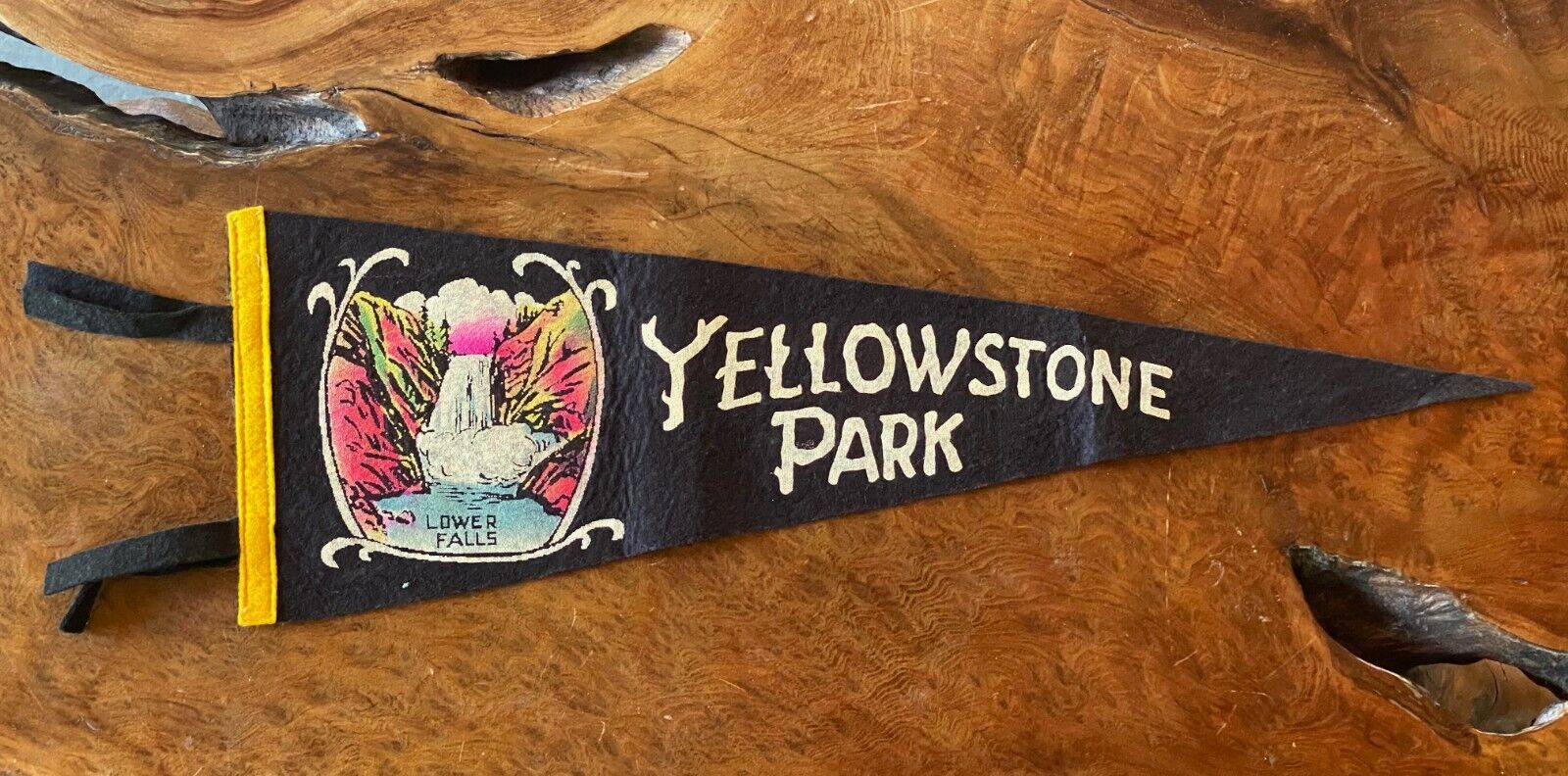 Vintage 1930s Yellowstone Park Pennant 17