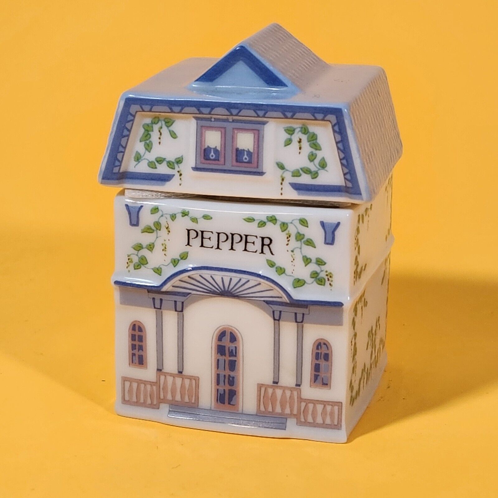 New Unused Lenox Spice Village 1989 PEPPER Fine Porcelain Spice Jar No Box