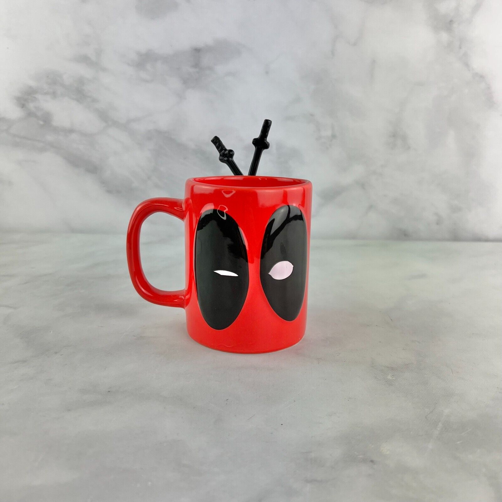 Marvel Deadpool Coffee Mug with Stirring Spoons Set