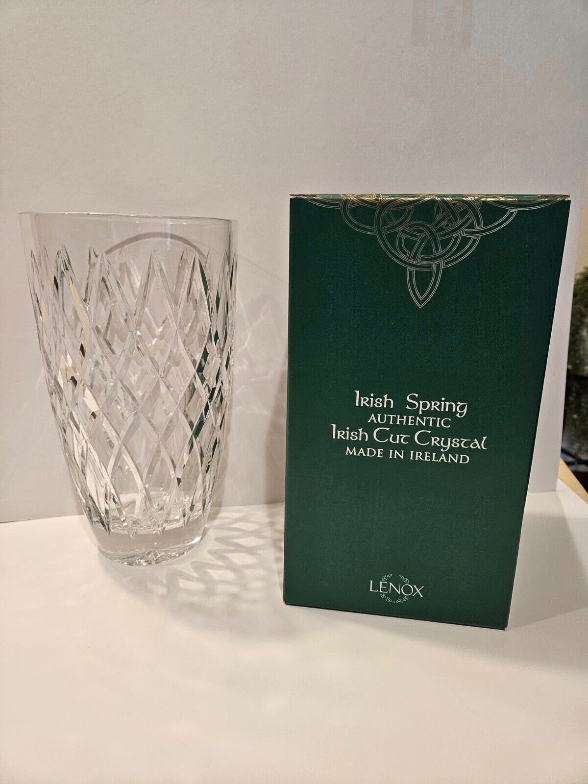 Lenox Irish Spring MacKenna Crystal Table Vase 10\