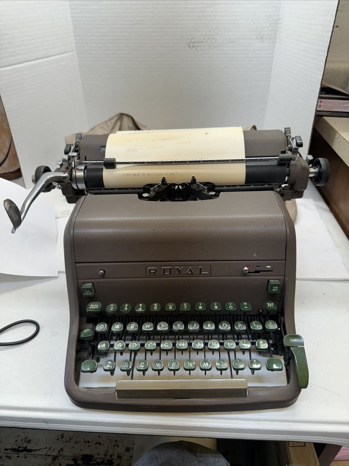 Vintage 1950s Royal HH Manual Typewriter Brown w/Green Keys Tabulator
