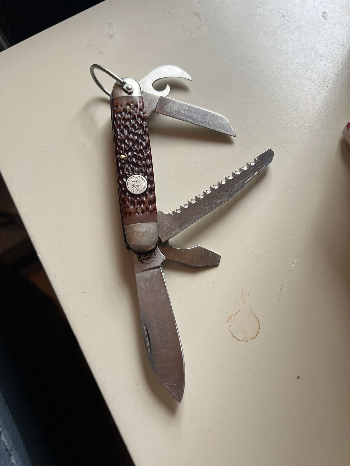 Remington UMC R4 Pocket Knife. In excellent Condition.
