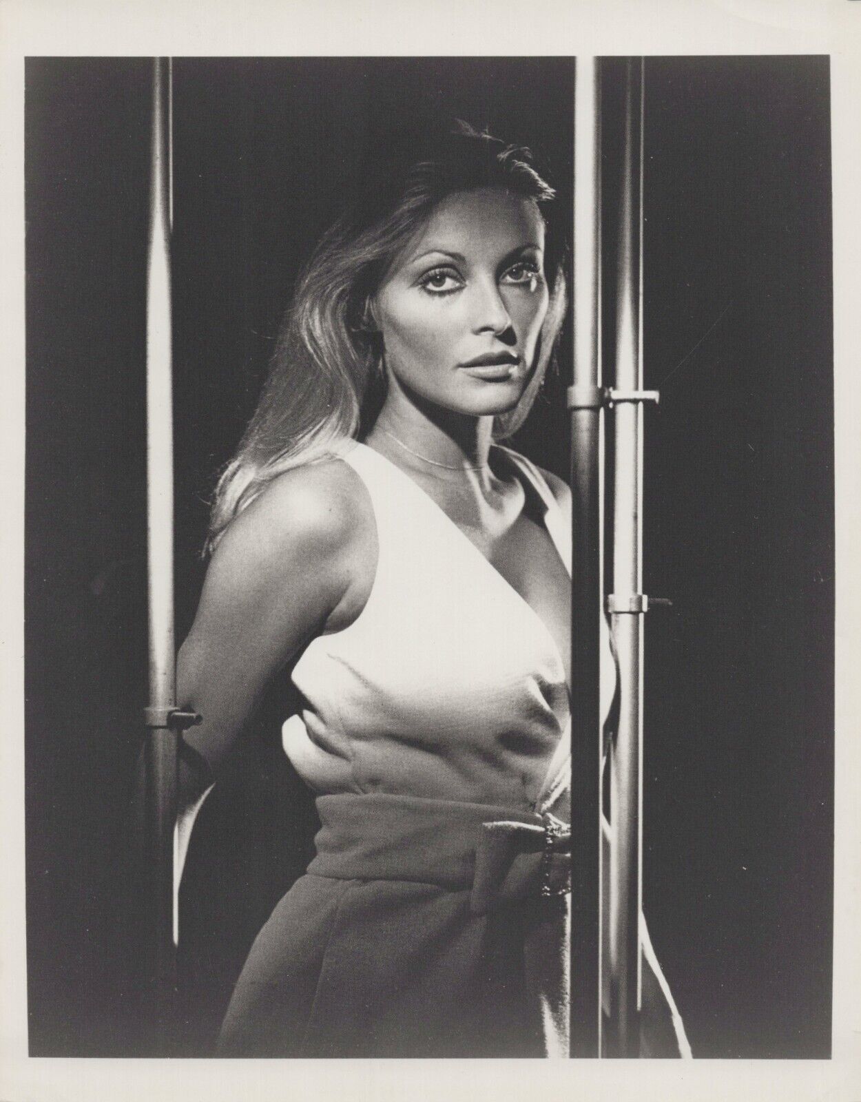 Sharon Tate (1960s) ❤ Hollywood Actress - Seductive Glamorous Pose Photo K 141