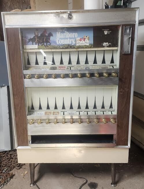National Vendors Machine Cigarette Dispenser \