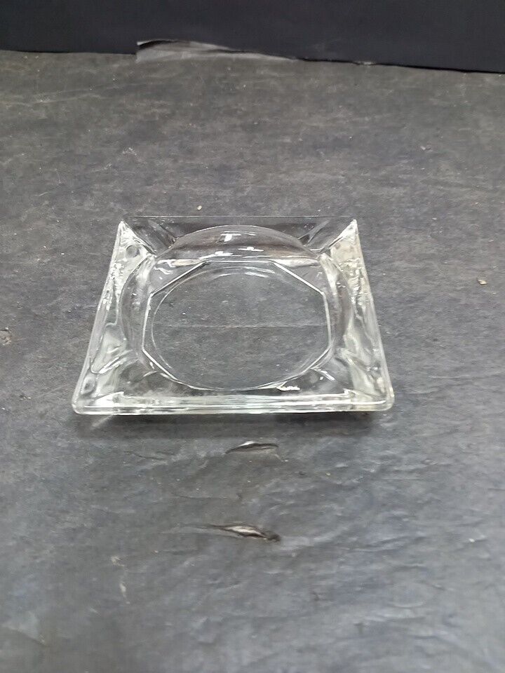 ❤️ Vintage Clear Square Glass Ashtray 3.5 Inches NOS 