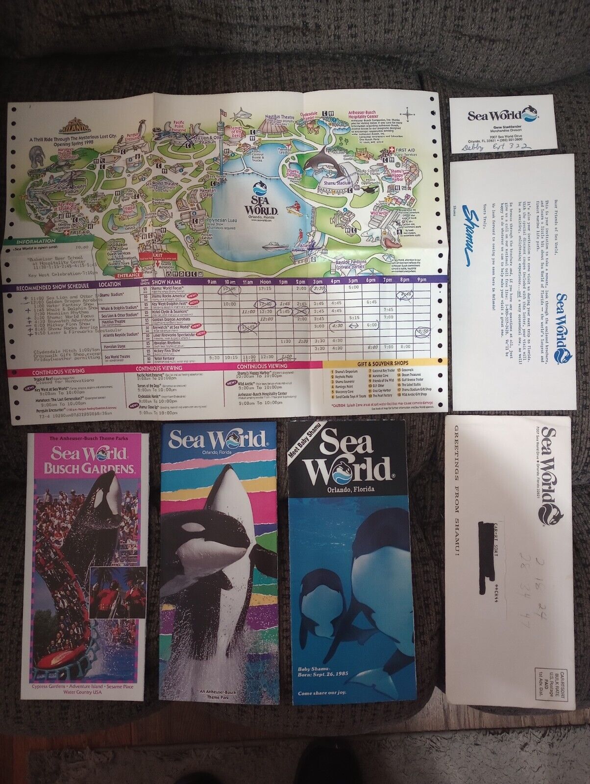 Vintage Sea World Brochures & More 1980's/1990's 7pc Lot
