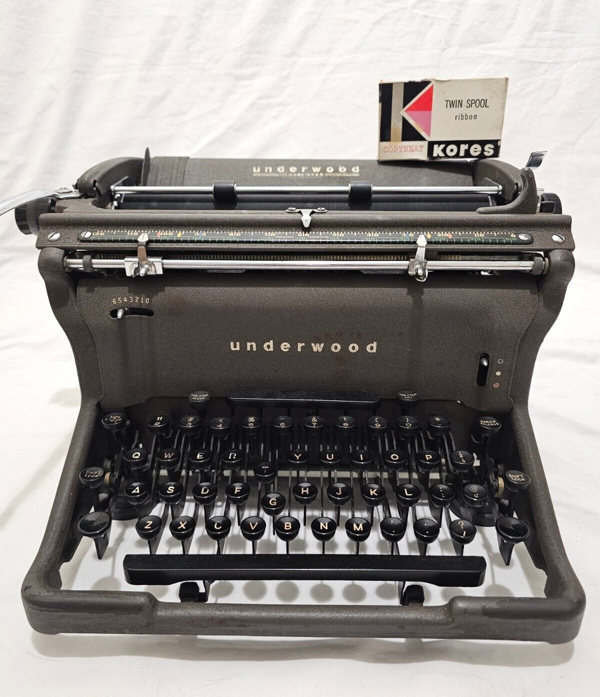 Vintage Antique 1930's Underwood Champion ~ Manual Typewriter ~Works As Intended