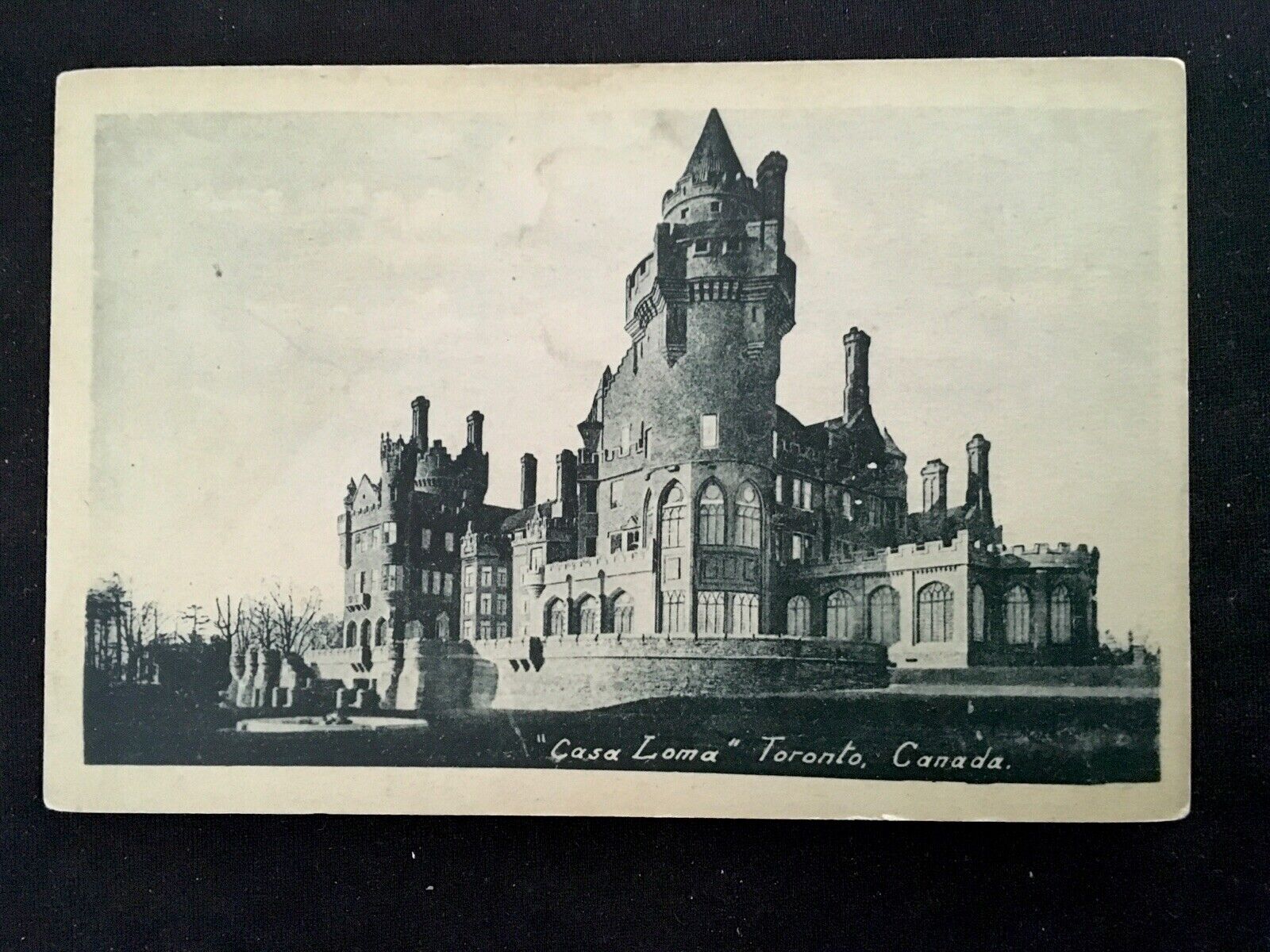 c1920’s Casa Loma, Toronto, Canada Vintage Souvenir Picture Postcard