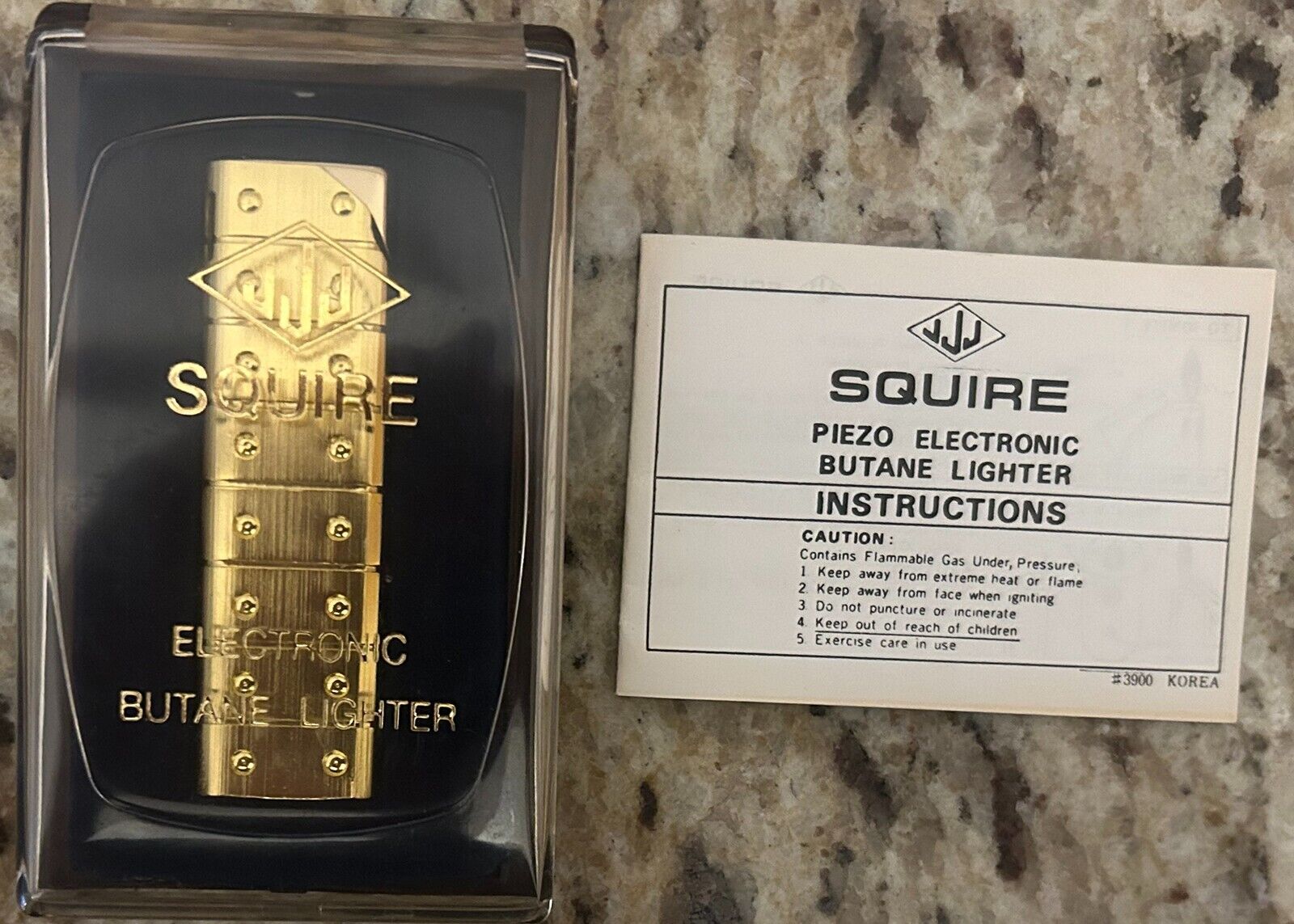Vintage JJJ Squire Piezo Electronic Butane Lighter New in Original Plastic Box