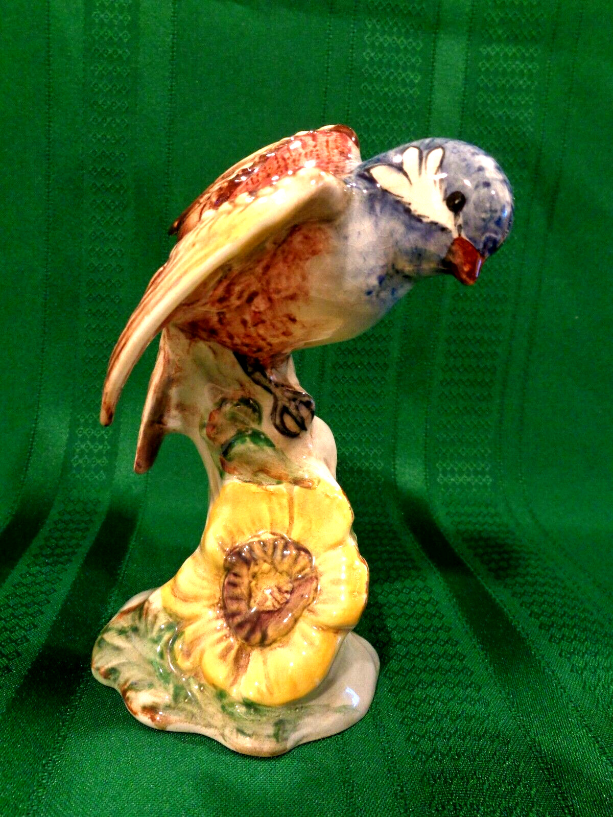 Vintage Beswick England Pottery / Porcelain Chickadee Bird Figurine #929