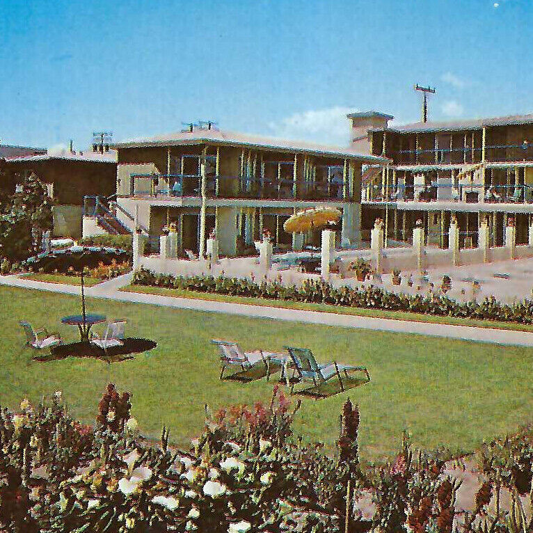 Vintage 1950s The Ming Tree Resort Motel Postcard Santa Barbara Orilla Del Mar