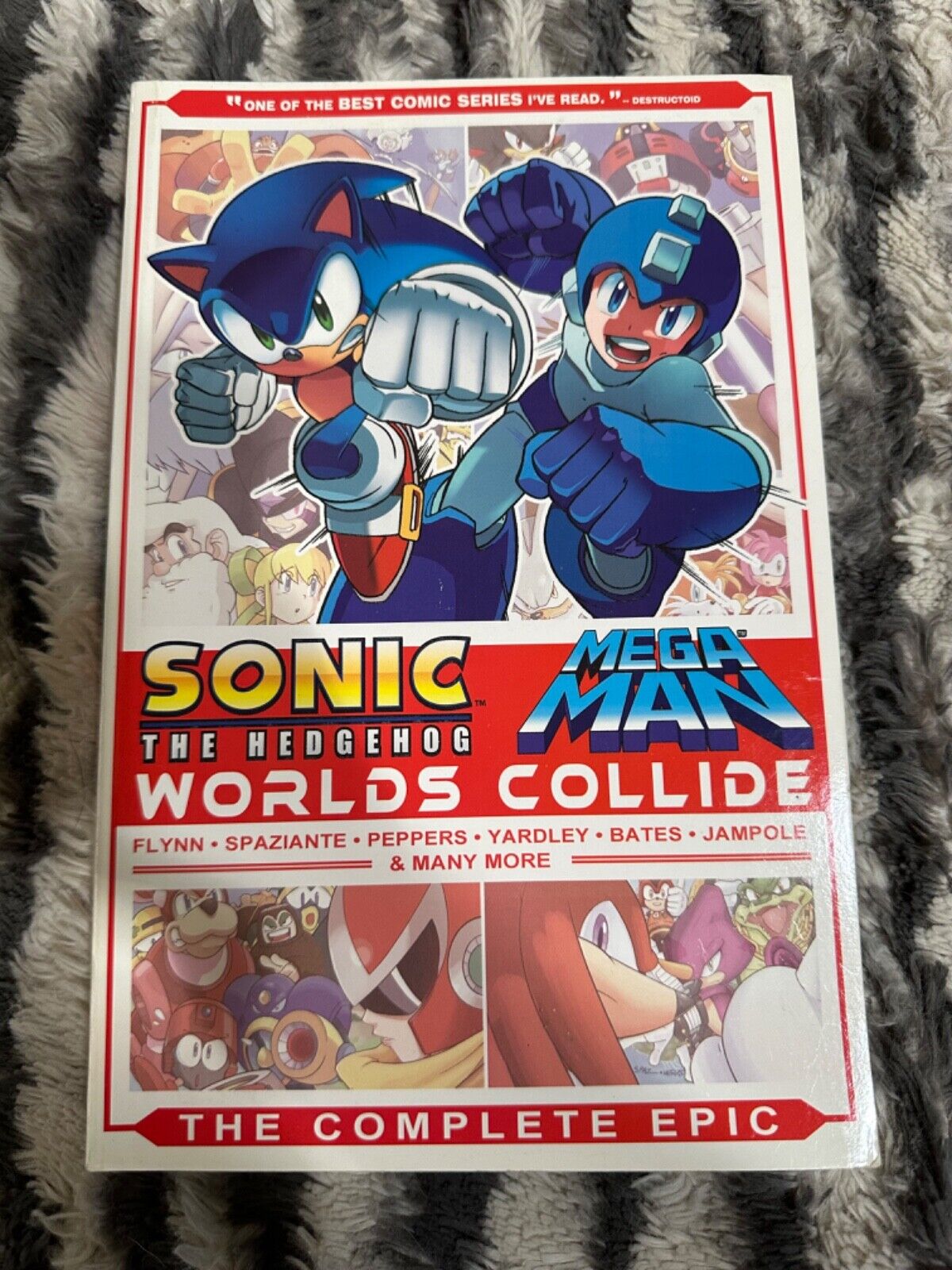 Sonic / Mega Man: Worlds Collide: The Complete Epic Oversized Softcover TPB