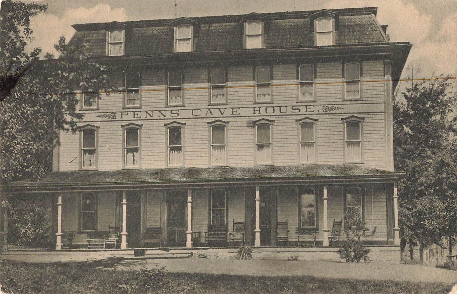 Vintage Postcard PENNS CAVE HOUSE Hotel Gregg Township, Centre County, Penn.