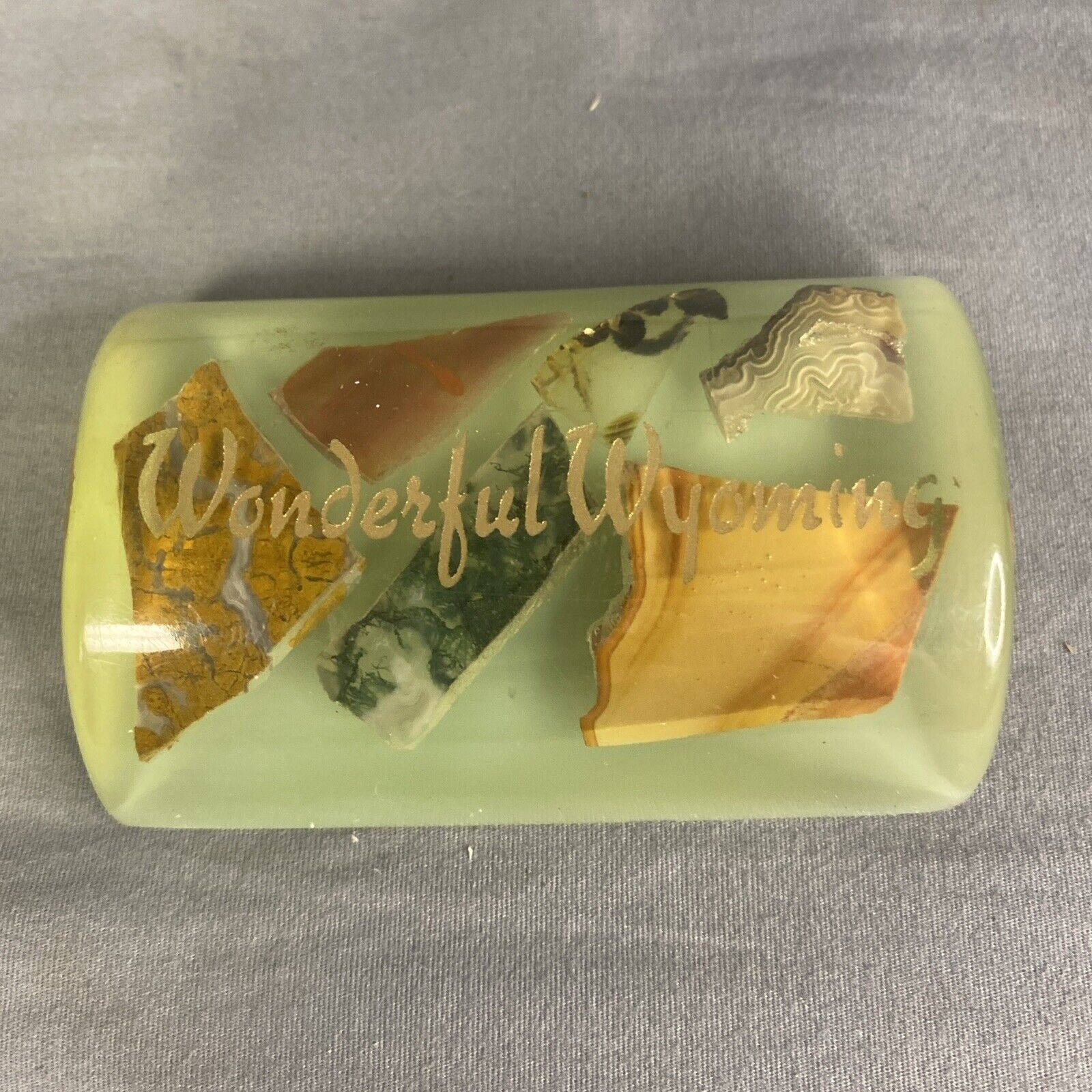 Vintage Wonderful Wyoming Rock Samples Paperweight Souvenir