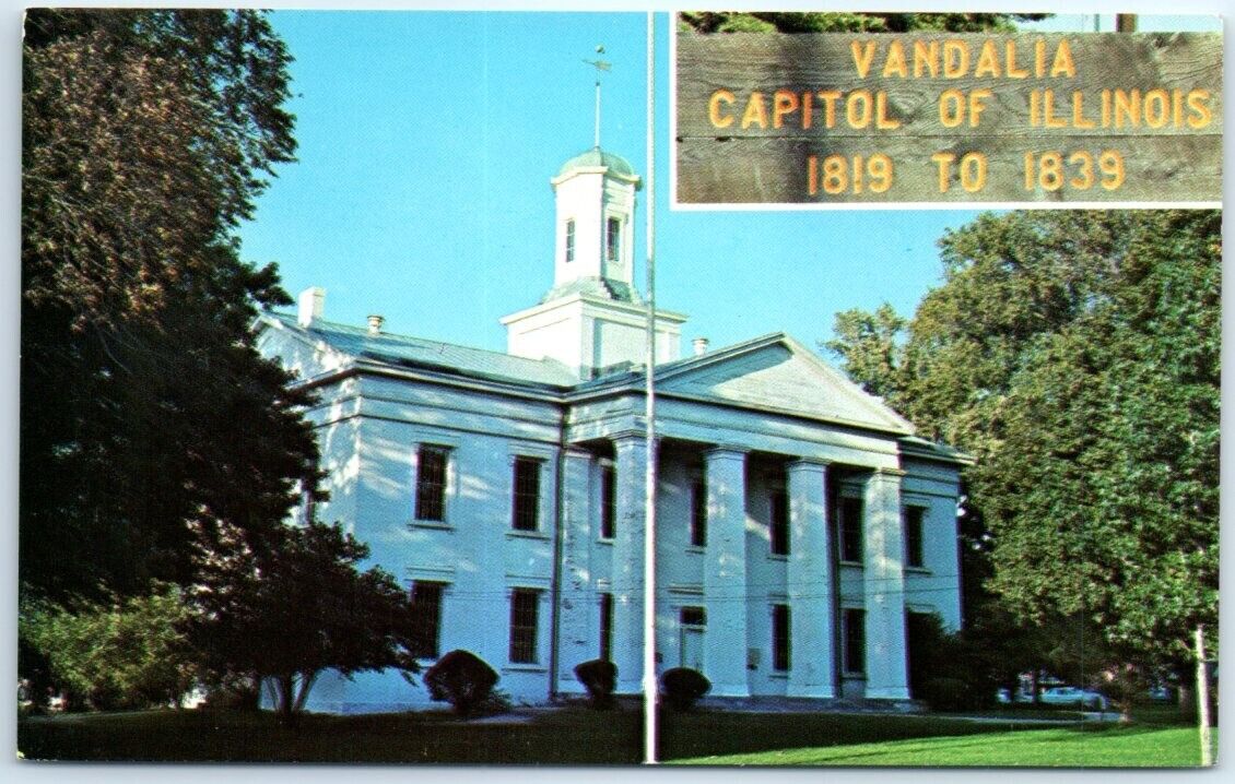 Postcard - State House Of Illinois - Vandalia, Illinois