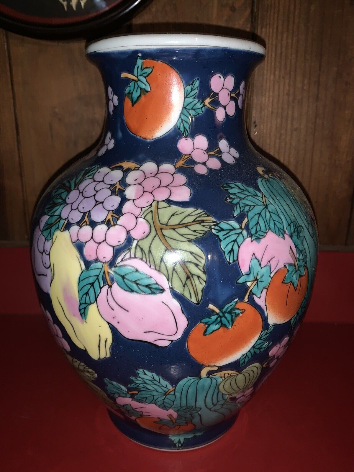 Vintage Late 19th Century Hong Kong Dynasty Porcelain Vase 