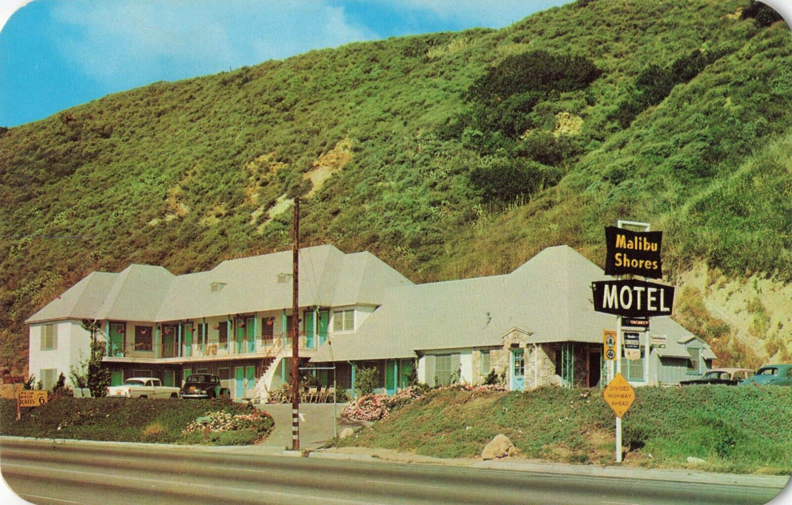 Malibu Shores Motel Pacific Coast Highway Malibu California c1950 Postcard