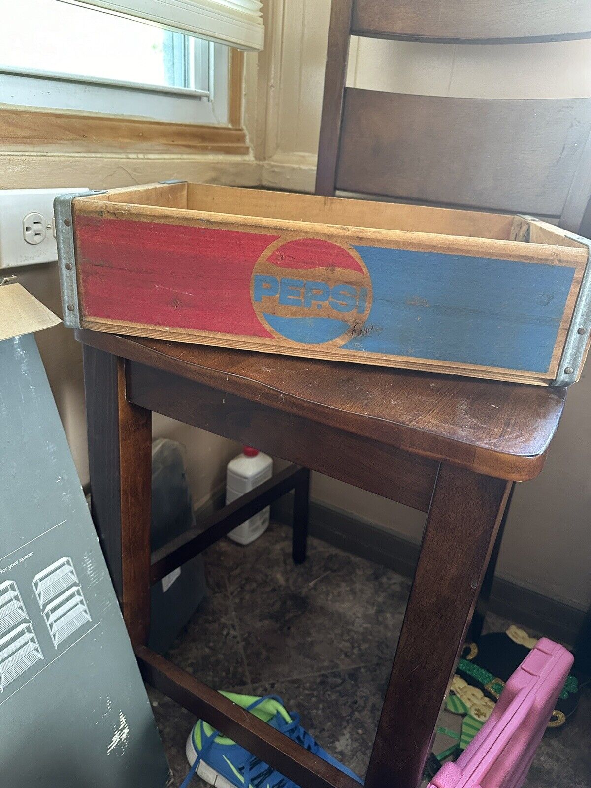 Vintage Pepsi -Cola Wooden Soda Crate  w/ Handles Red White Blue Circa 1970\'s