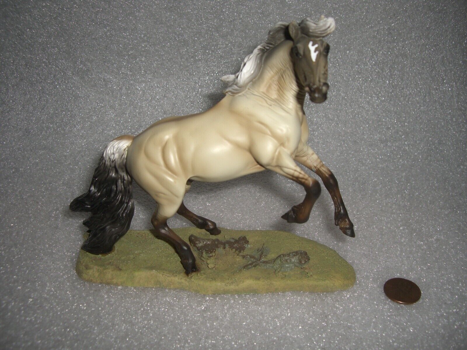Breyer Breeds of the World Mustang Gallery Resin w/ box 2012-2014 retired