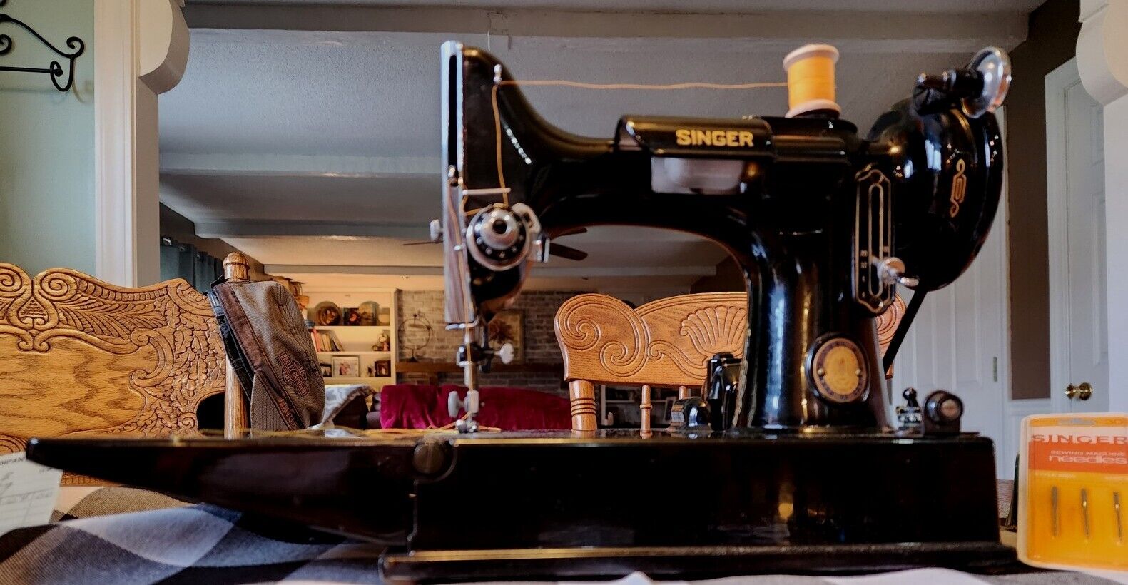 Antique Singer Featherweight Sewing Machine 1951 Original 