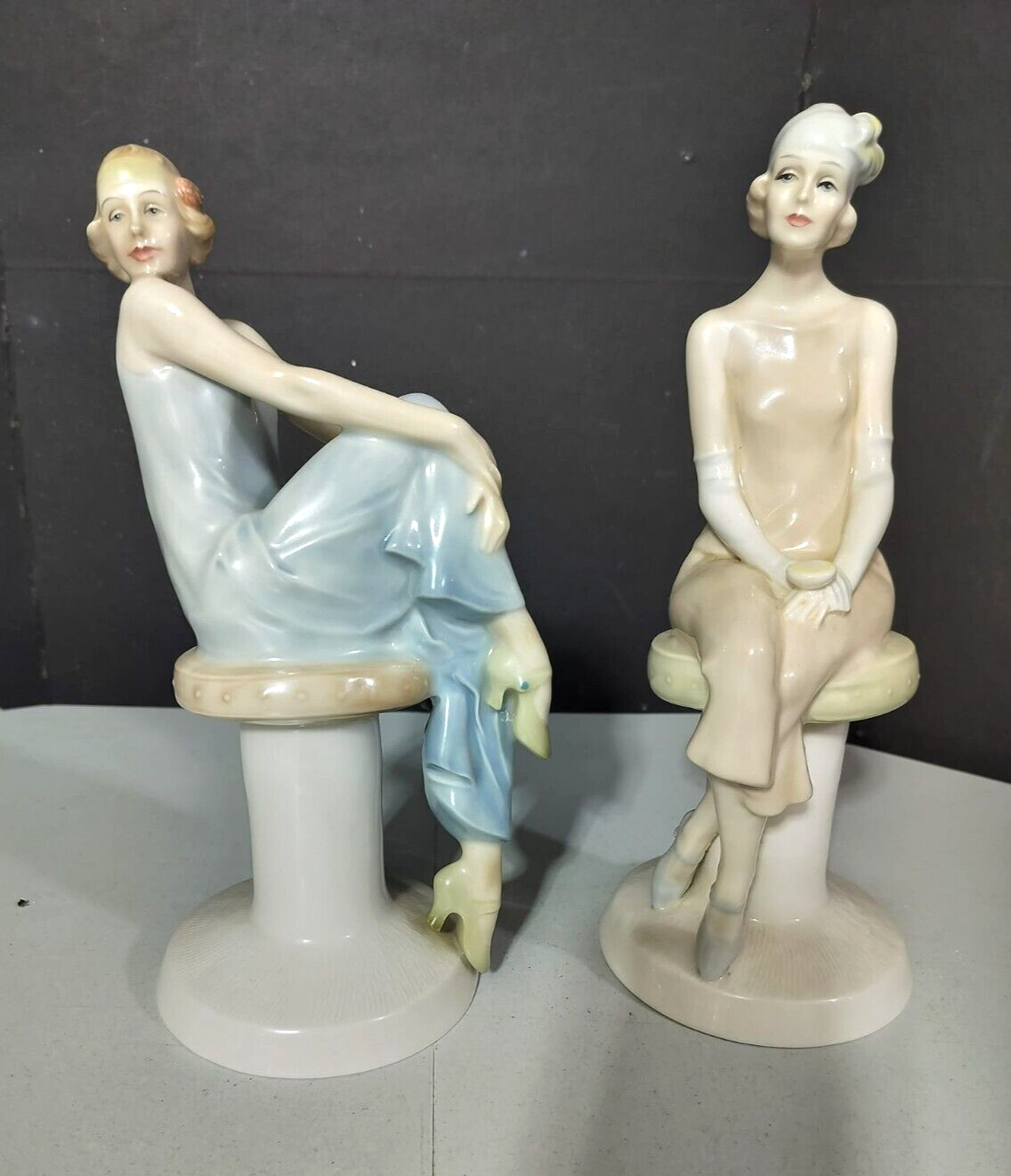 Vintage Royal Doulton Porcelain Figurine Couple, serie Reflections, 10.5\
