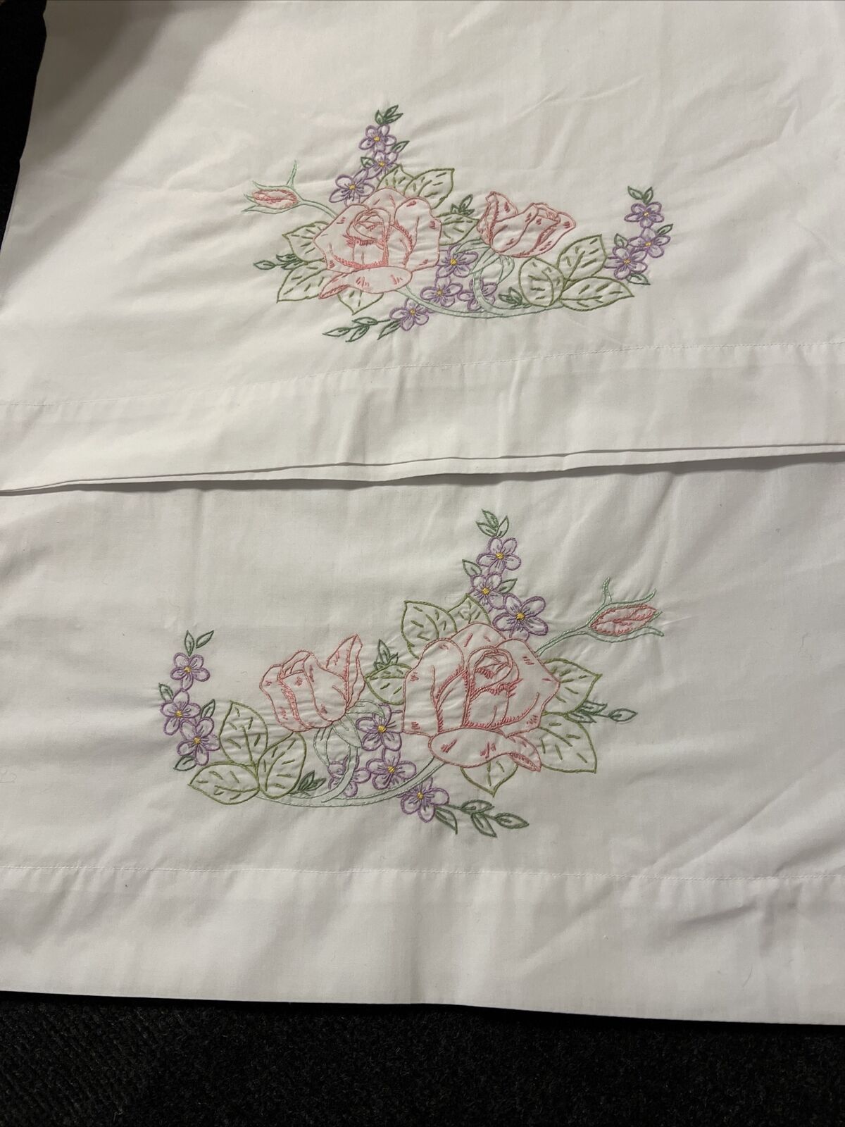 Hand Embroidered Vintage FLORAL pillowcase (2) Cottagecore Excellent