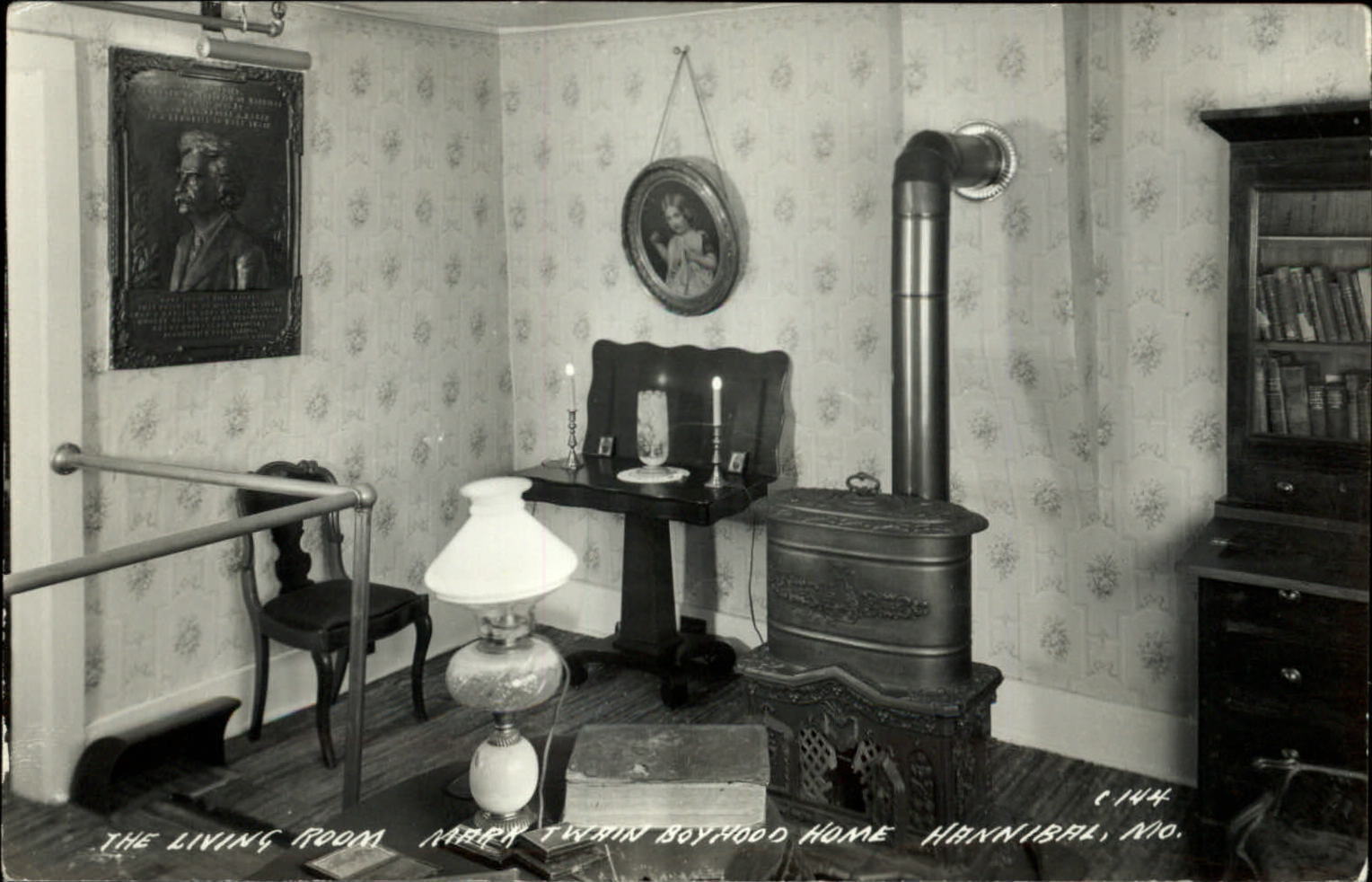 RPPC ~ Living Room ~ Mark Twain Boyhood Home ~ Hannibal Missouri ~ real photo